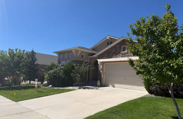5 Bedroom Ranch Style Home in Monument with a Walk Out Basement and BEAUTIFUL Mountain Views!!! Gallery 4