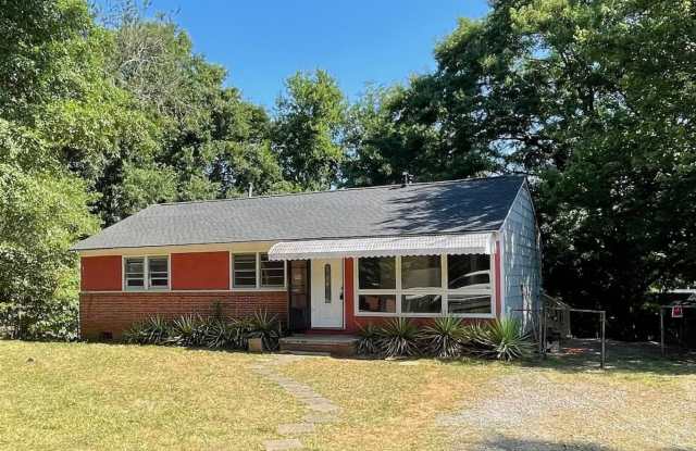 This charming single-family residence with 3 bedrooms and 1.5 bath home is Located in the Wood Hill Subdivision in Gastonia Gallery 1