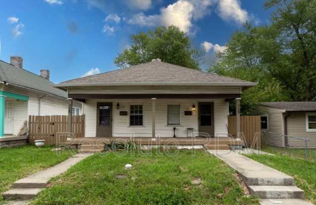 725 Lynn Street photos photos