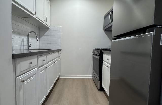 2009 Athania Pkwy Gallery 1