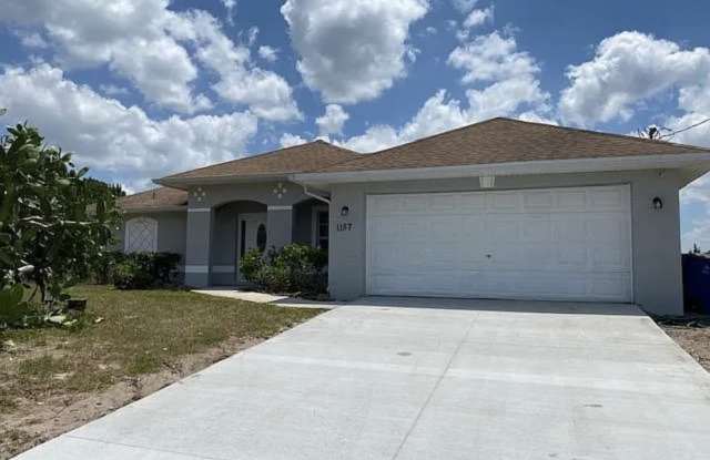 1157 Holly Avenue South photos photos