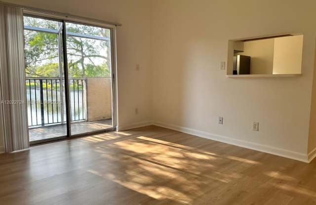 631 Cypress Lake Blvd photos photos