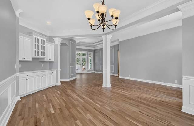 2304 Tinney Place Gallery 2