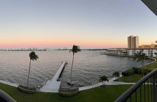 3040 Lake Shore Drive unit: 504 photos photos