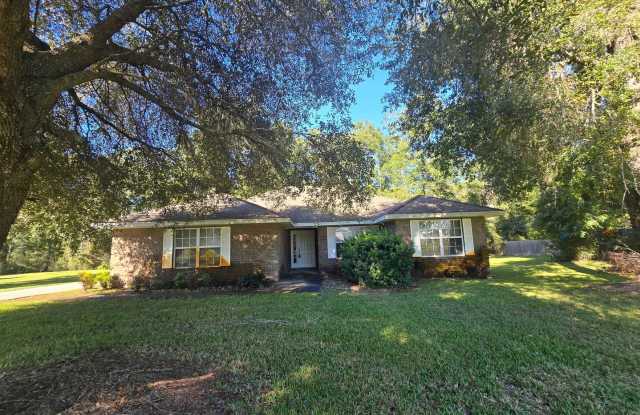 Back on the Market in Lake City - 3/2 Single Family Gallery 1
