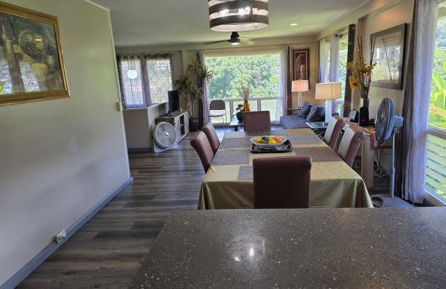 Central, 4 Parking Available, Furnished or Unfurnished photos photos