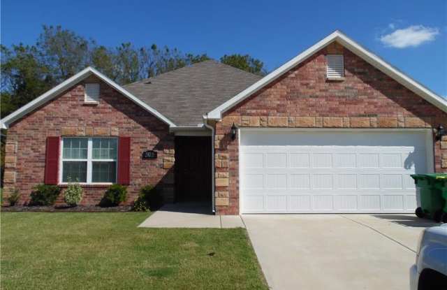 Wonderful Subdivision 3 Bedroom close to I-49 photos photos