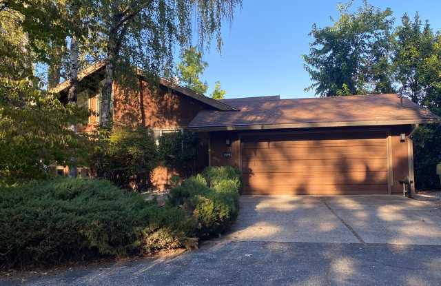 Beautiful Single Level Home Gallery 1