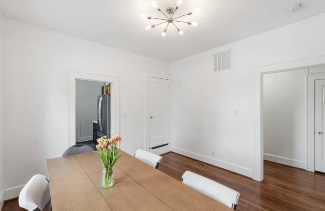 4800 Berwyn Road Gallery 4
