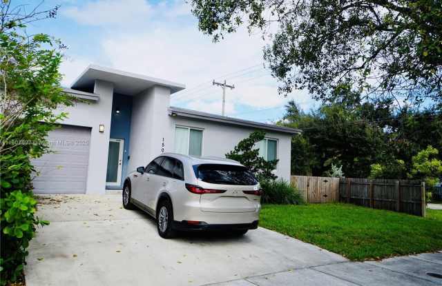 1505 SW 27th Ct - 1505 Southwest 27th Court, Fort Lauderdale, FL 33315