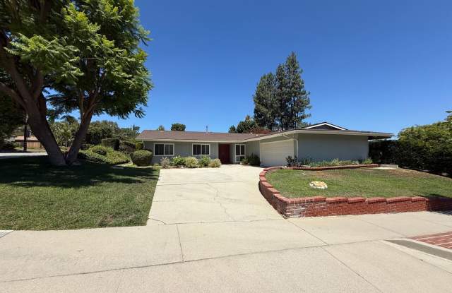 Single story corner house on a large lot - 22357 Liberty Bell Road, Calabasas, CA 91302