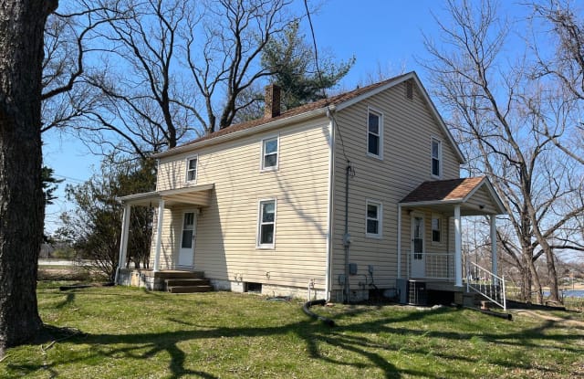 4820 N Illinois Street - 4820 North Illinois Street, Fairview Heights, IL 62208