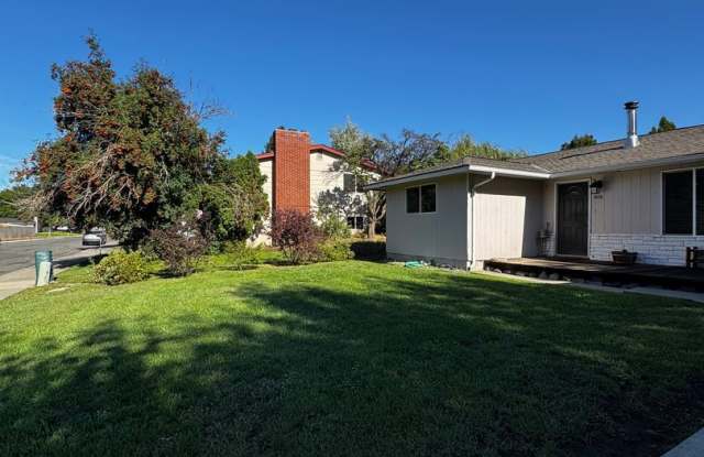 Spacious 5-Bedroom Home Close to CWU Gallery 3