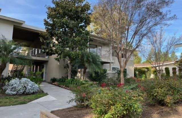 375 Avenida Castilla - 375 Avenida Castilla, Laguna Woods, CA 92637