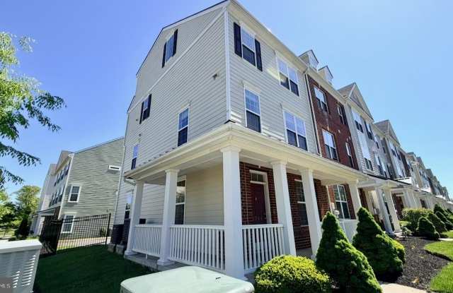 3744 GREEN Street photos photos