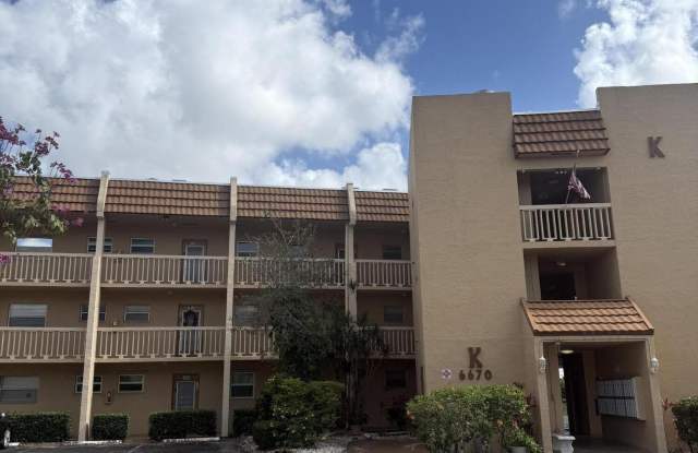 6670 Royal Palm Boulevard unit: 205K photos photos