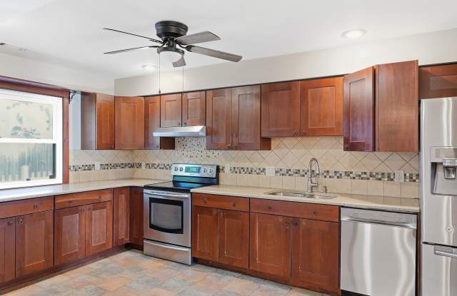 4865 Halwell Drive Gallery 2