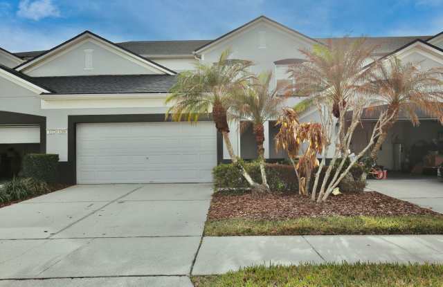 AGENT SHOWINGS ONLY! Beautiful 3/3.5 Townhome with a Spacious 2 Car Garage in the Gate Guarded Community of Spring Isle - Orlando - 1166 Shallcross Avenue, Alafaya, FL 32828