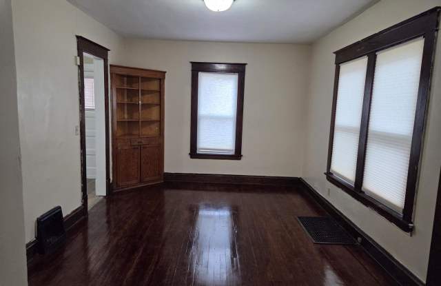3020 Dupont Avenue North Gallery 3