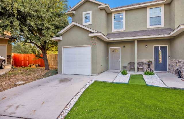 NW Rental Home available for ASAP move in! Gallery 3