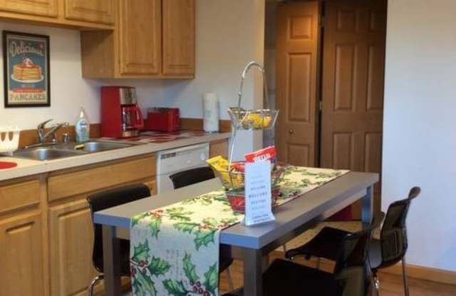 Cowen Park Apartments Gallery 1