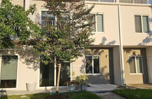 25879 SW 145th Ave - 25879 Southwest 145th Avenue, Princeton, FL 33032