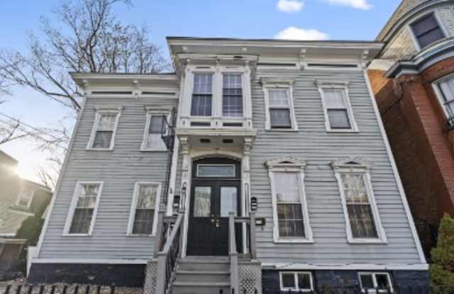 109 Park Avenue - 4 photos photos