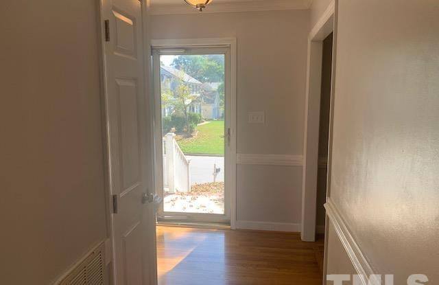 319 Arlington Ridge Road Gallery 3