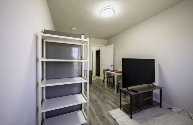 343 Tungsten St # B Gallery 4