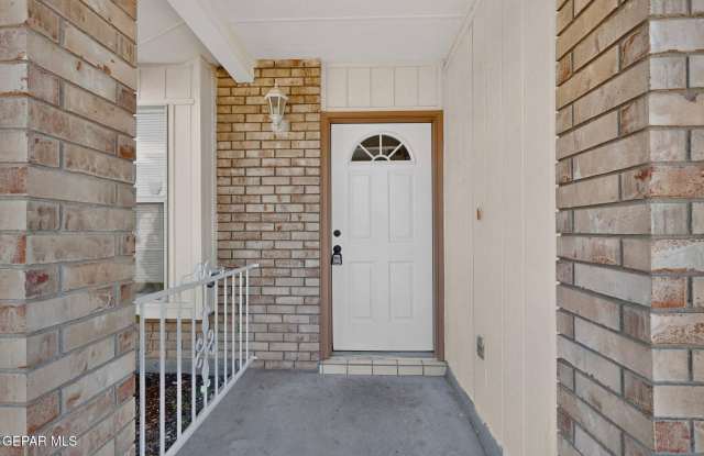 3320 CATHERINE ANN Drive Gallery 4