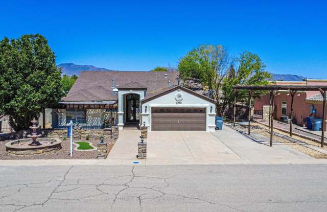 Beautiful 4 bed-2 bath house (2117 sq ft) with Jacuzzi photos photos Beautiful 4 bed-2 bath house (2117 sq ft) with Jacuzzi photos photos
