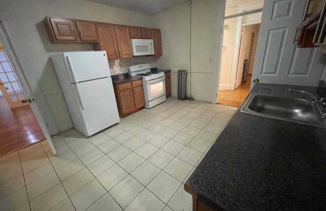 Three Bedroom * Allston * near 57 bus to Kenmore via Packard's Corner photos photos Three Bedroom * Allston * near 57 bus to Kenmore via Packard's Corner photos photos