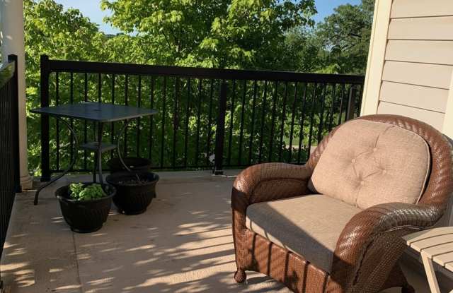 12950 Meadow View Court Gallery 4