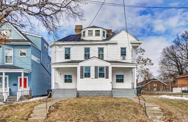 1760 Brewster Ave photos photos