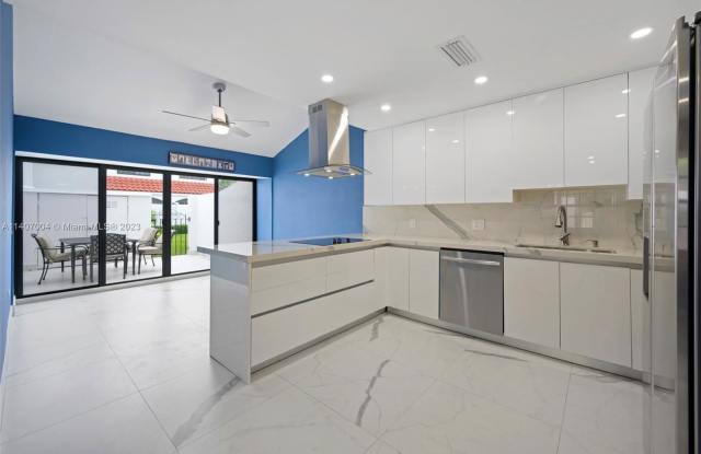 20904 Leeward Court Gallery 2