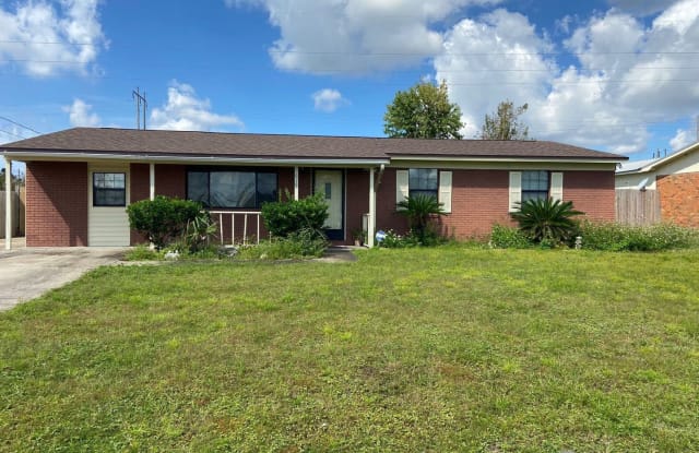 615 David Ave - 615 David Avenue, Springfield, FL 32404