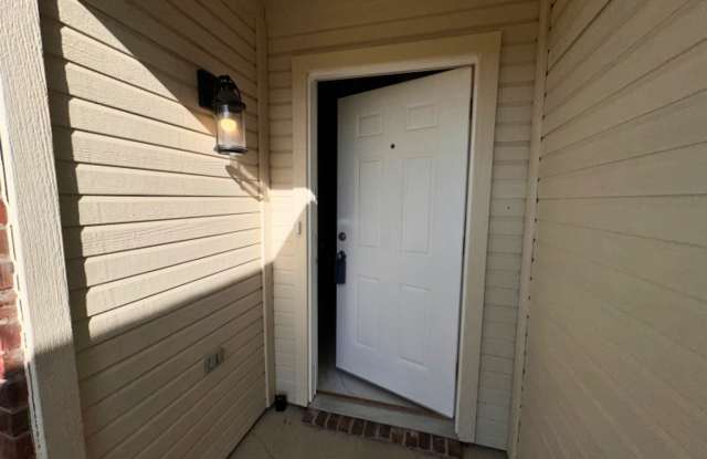 Spacious 4 Bedroom Home with Fresh Updates & Large Yard Gallery 3