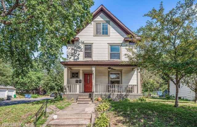 3301 22nd Ave S 2 - 3301 22nd Avenue South, Minneapolis, MN 55407