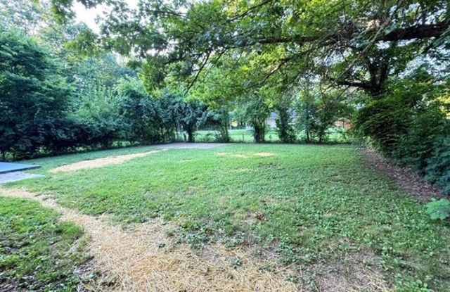 10221 Ridgefield Drive Gallery 2