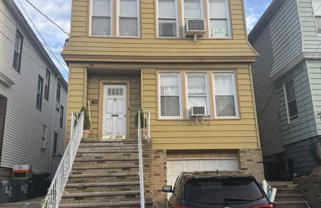 40 E 4TH ST photos photos