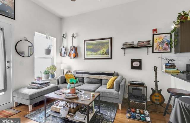 2031 S JUNIPER Street unit: 202 - 2031 South Juniper Street, Philadelphia, PA 19148