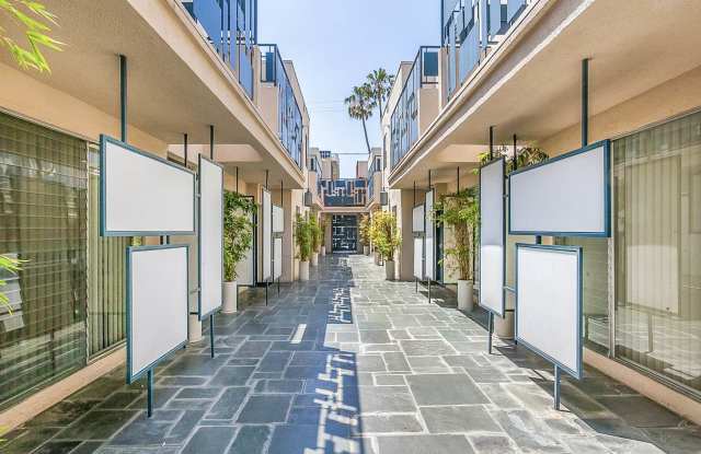 936 North San Vicente Boulevard photos photos