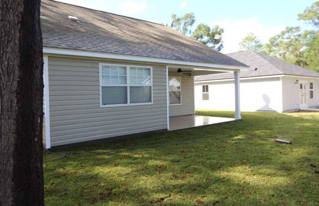 New 3 Bedroom Rental Available Before the New Year! Gallery 3