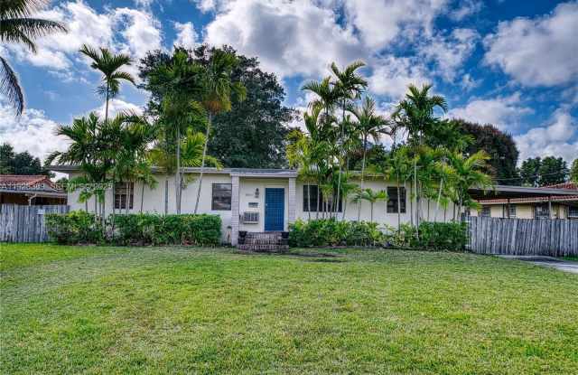 6550 SW 27th St photos photos