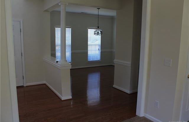 11813 Royal Castle Court Gallery 3