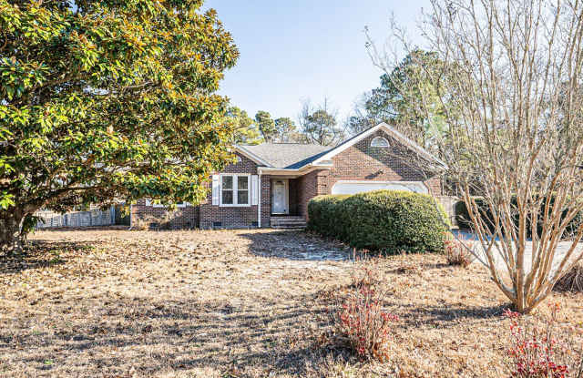 Spacious 3BR on Oversized Fenced Lot | GREAT PRICE! photos photos