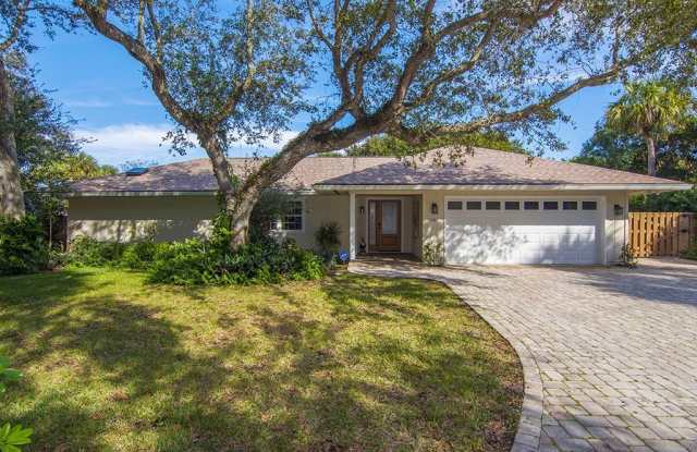 1526 Pelican Lane Gallery 2