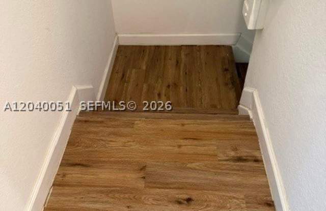 11506 SW 248th Ter Gallery 2
