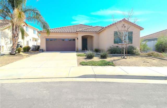 2158 Albatross Way - 2158 Albatross Way, San Jacinto, CA 92582