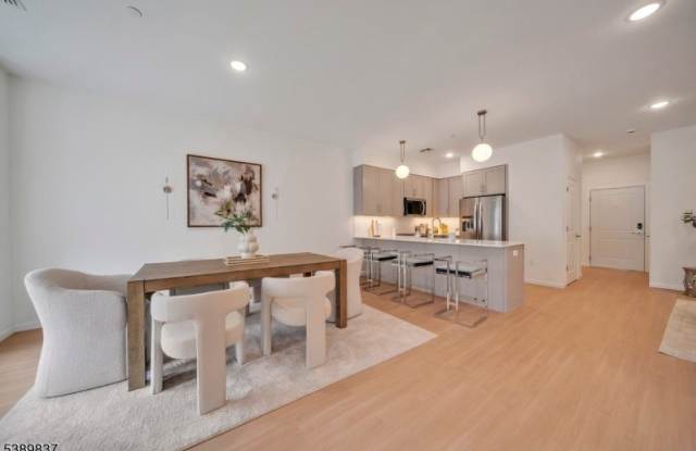 70 Ridgedale Ave photos photos